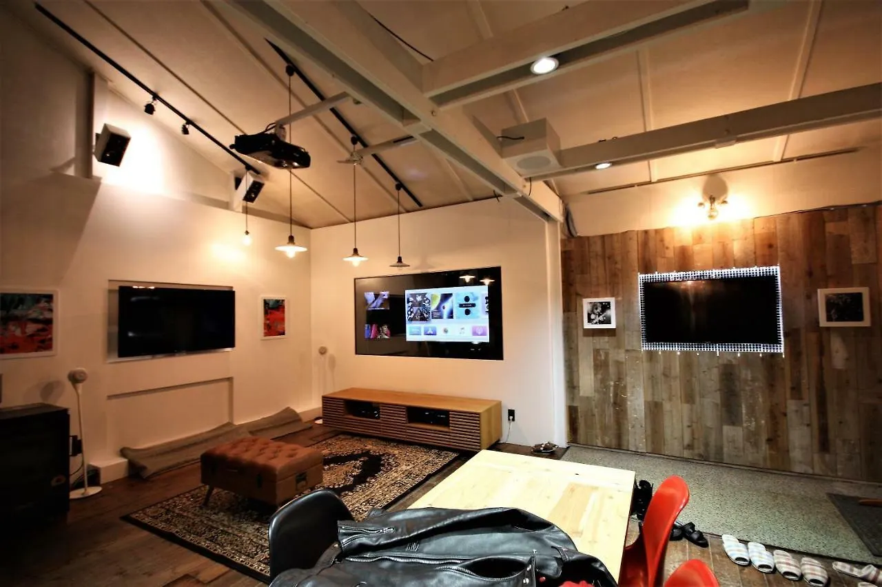 Sapporo Hiraoka Dog Hotel 0*,