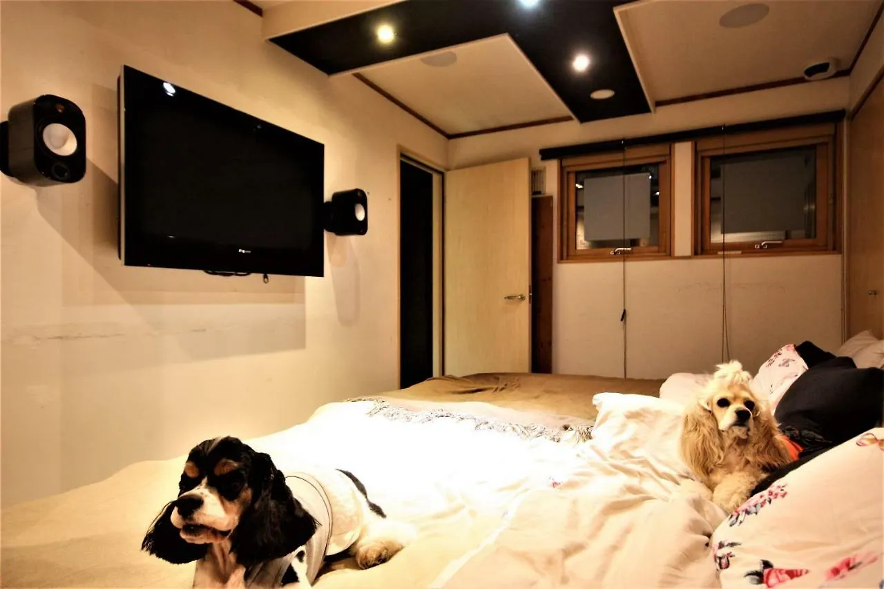 Sapporo Hiraoka Dog Hotel 0*,