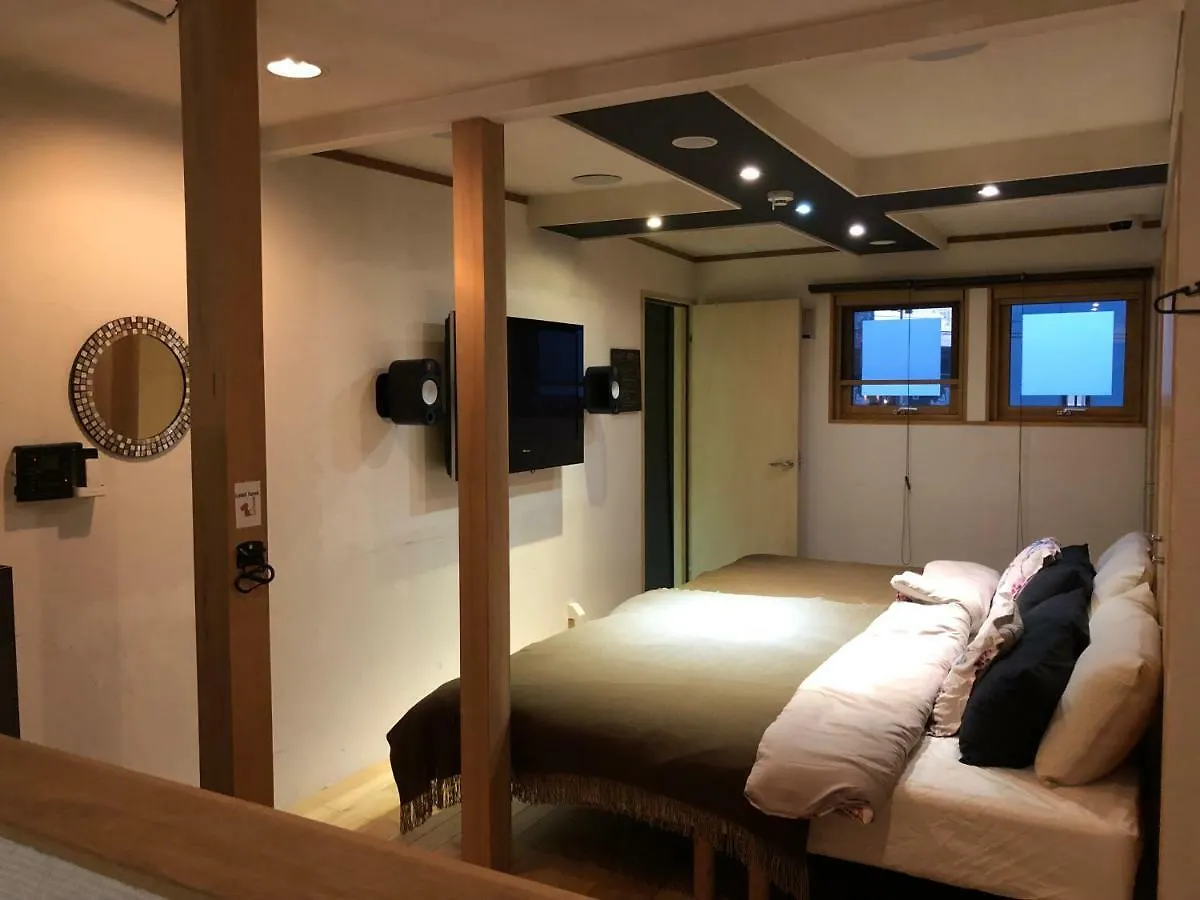 Apartment Sapporo Hiraoka Dog Hotel